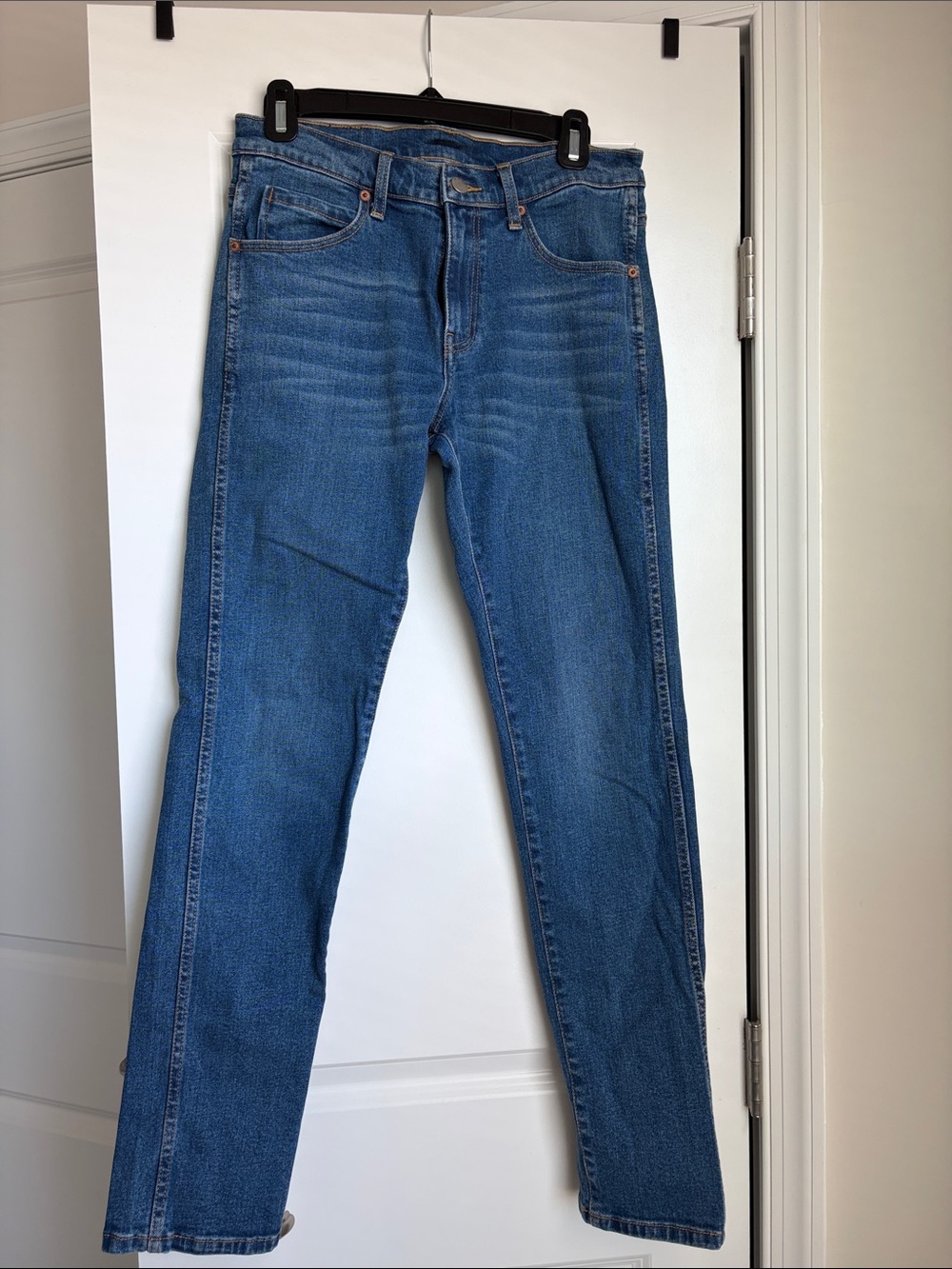 Dr. Denim Straight Leg Jeans in Medium Blue